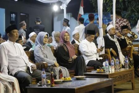 BUPATI PANDEGLANG HADIRI ISRA MI'R