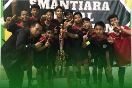 Tim Futsal MTsN 1 Lebak Raih Juara 1 S