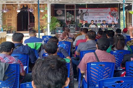 LBH RIMBA KARMA SUGIYONO CRISIS CE