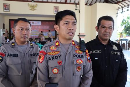 POLRES DEMAK GELAR DONOR DARAH SAM