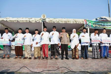 HARI SANTRI NASIONAL KAPOLRES DEMAK AJ