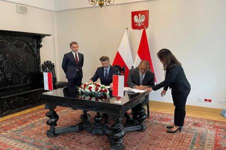 KEMENKO POLHUKAM KAWAL PENYUSUNAN PERN