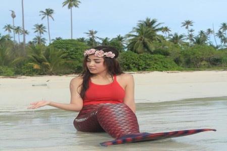 KISAH PUTRI DUYUNG YANG TERDAMPAR 