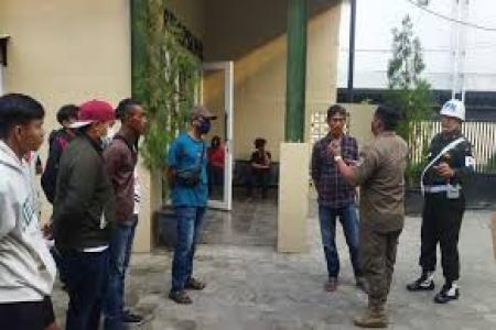 25 Pasangan Mesum Di Ciduk Satpol PP B