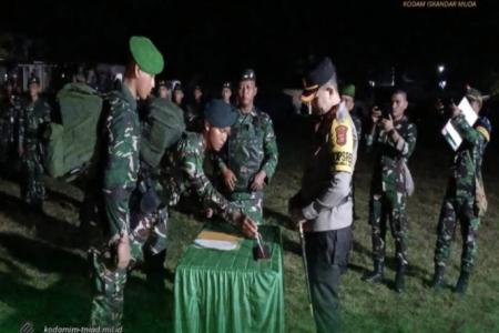 Serah Terima Simbol Peleton YWPJ Etape