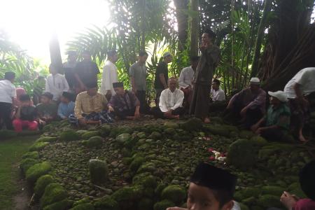 Ziarah Rutin Makam Kyai Jeneng Sumingkir