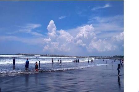 Pesona Pantai Jetis Cilacap Sebagai Wi