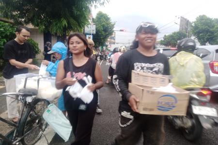 JANGAN PANDANG  RENDAH KAMI PUNK B