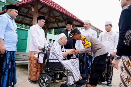 KAPOLRES SAMPANG RANGKUL TOKOH MAS