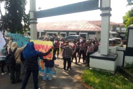 GERDUG KANTOR DINAS PUPR LEBAK, RP