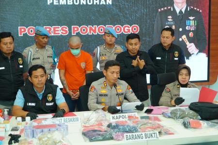 POLRES PROBOLINGGO GELAR GERAKAN P