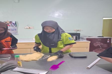 Jembatan Dunia Pendidikan dan Kerja Si