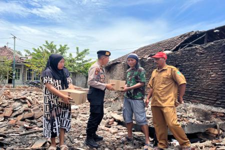 POLRES PASURUAN SALURKAN BANTUAN U