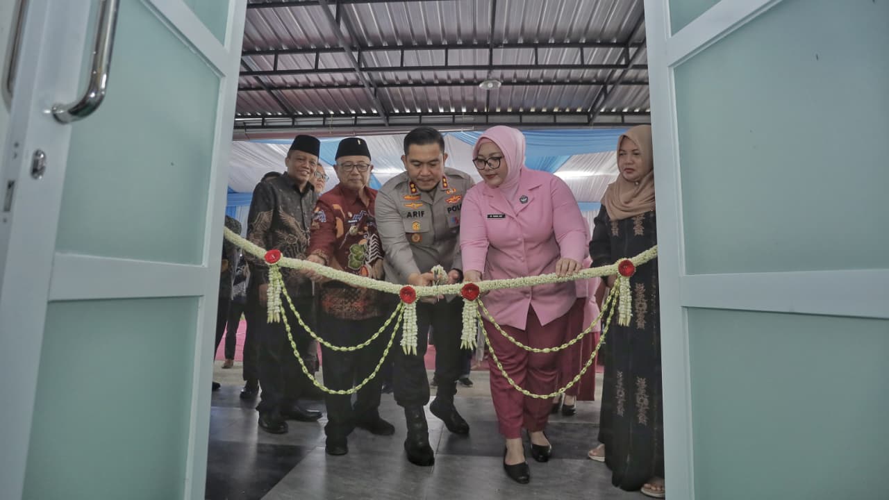 Polres Blitar Launching SPPG di Jimbe Wujudkan Dukungan Polri Terhadap Generasi Sehat