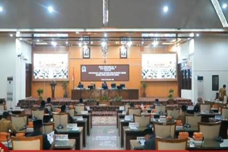 RAPAT PARIPURNA KE 40  DPRD DEMAK 